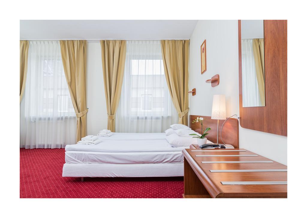 Hotel Colibra Warszawa Rum bild